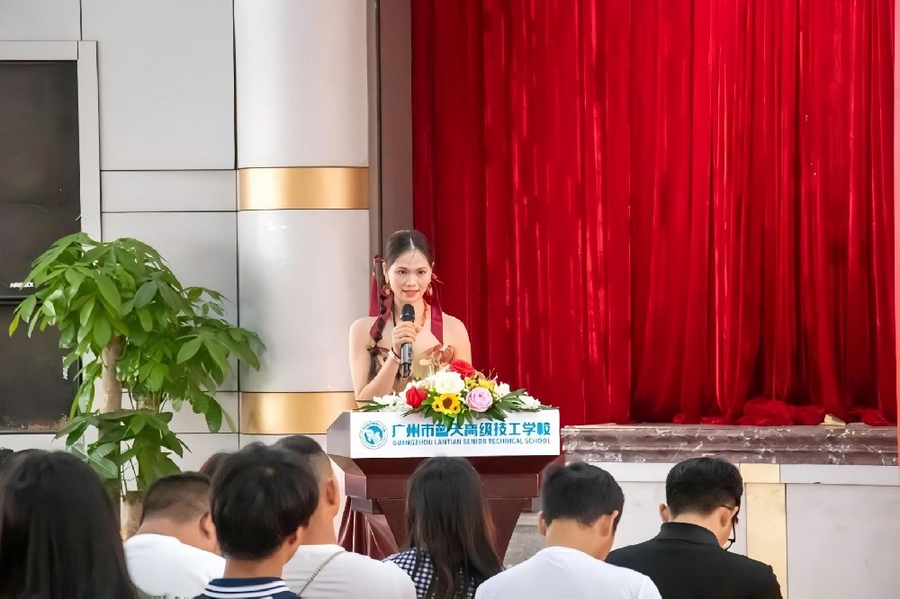 “尊重孩子的选择，相信技能的力量！”